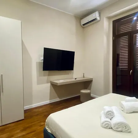 Helios Home-3